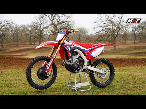 13 Things You Need to Know About 4-Stroke Dirt Bikes