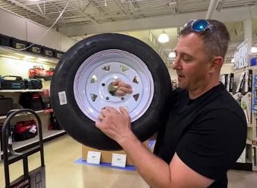 What Size Tire Goes On A Trailer