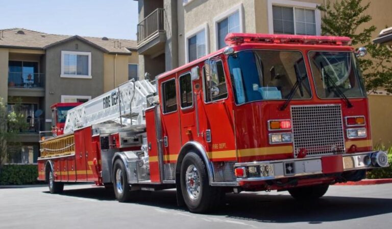 How Much Does A Fire Truck Weigh? Quick Answer