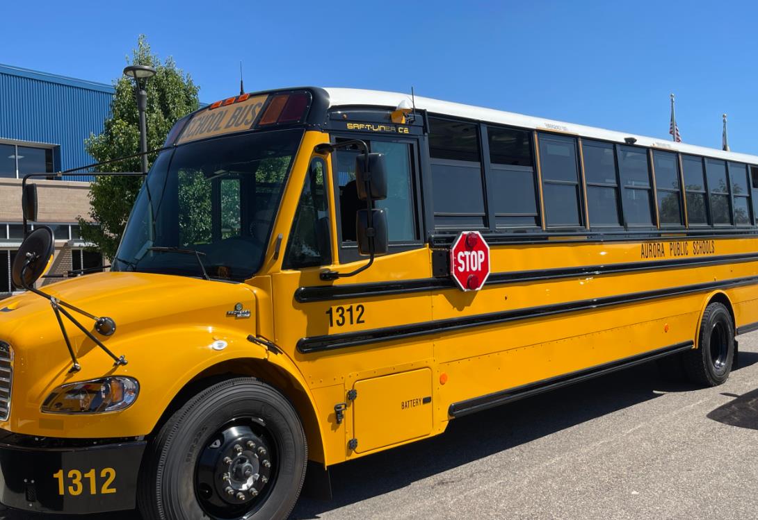 How Are Buses And Cars The Same Width? Understanding Vehicle Widths