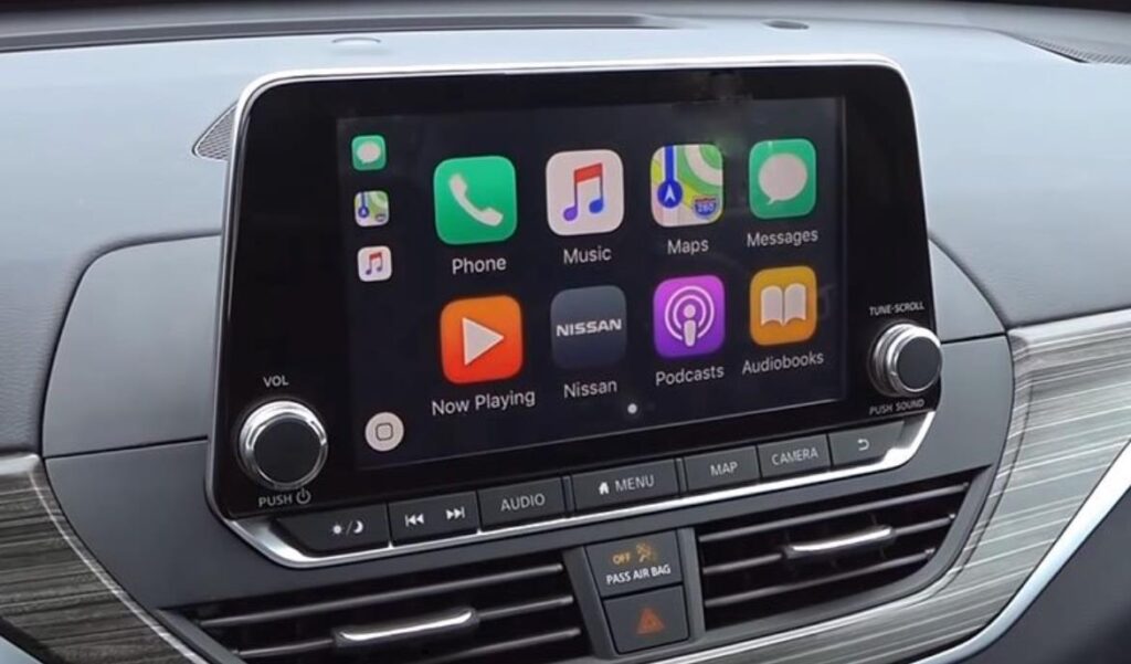 Does The Nissan Altima Have Apple CarPlay