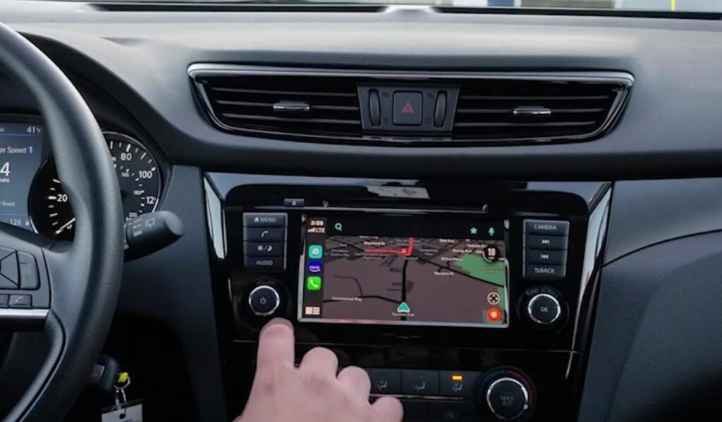 Further Insights into Apple CarPlay in the 2020 Nissan Rogue