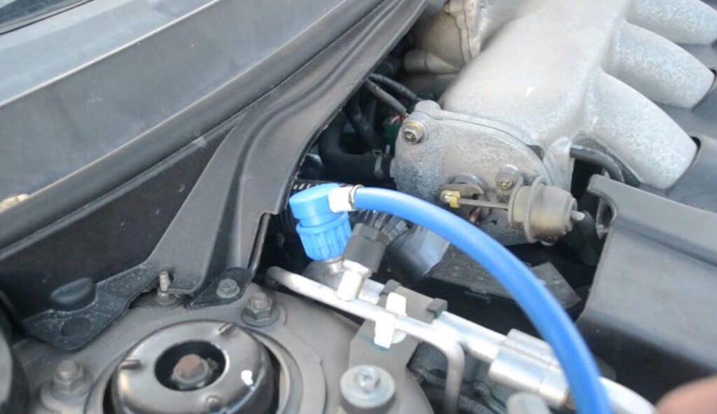 How Much Freon Does A 2010 Nissan Rogue Hold