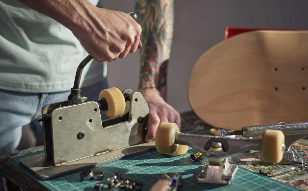 How To Get A Bearing Out Of A Skateboard Wheel? Quick Steps