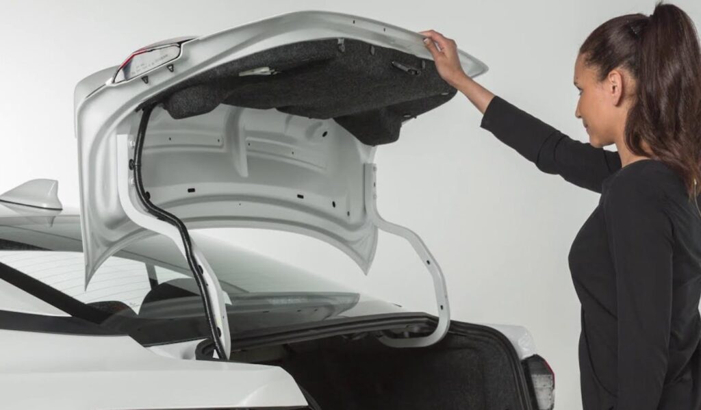 How To Open Nissan Versa Trunk From Inside