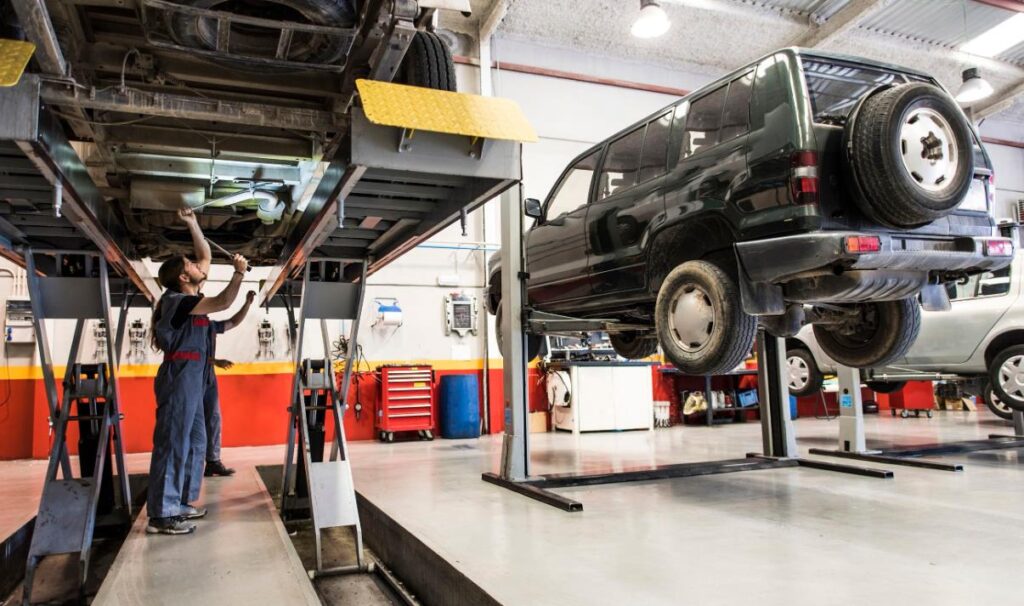 Mobile Repair Service Vs Auto Body Shop Which Is Superior