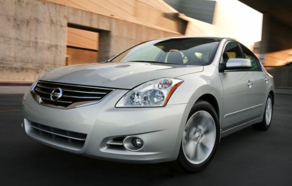 What's The Book Value Of A 2010 Nissan Altima