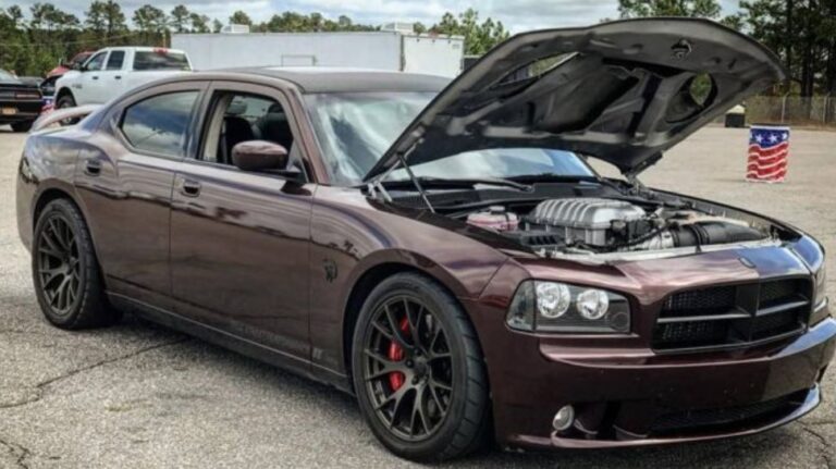 Can You Put A Hellcat Engine In A V6 Charger? Answered