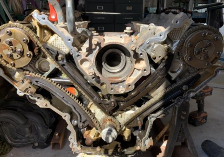 Can You Rebuild An Engine Without Removing It