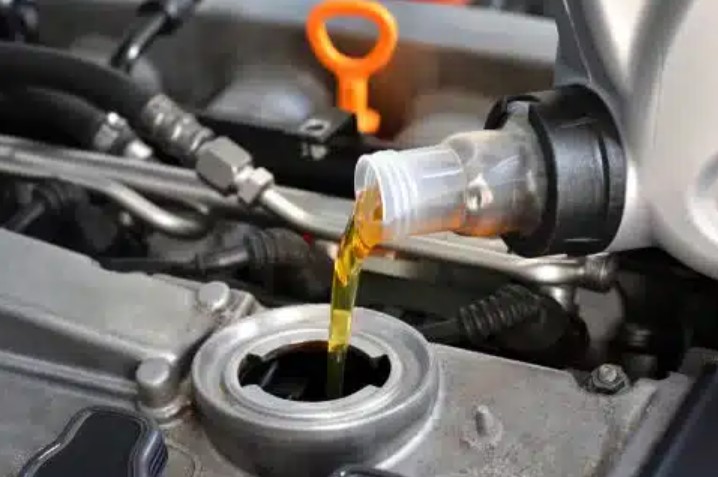 Can Low Oil Cause Reduced Engine Power? Answered