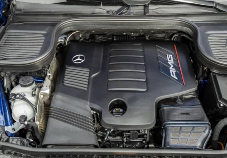 Do Engine Covers Trap Heat? All You Need To Know