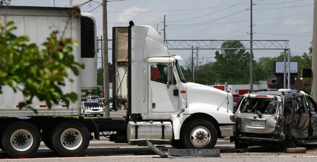 How A Lawyer Can Maximize Your Truck Accident Settlement