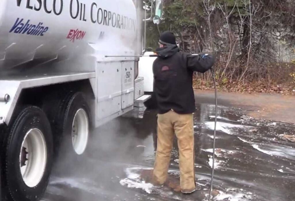 How Much Does It Cost To Pressure Wash A Semi-Truck