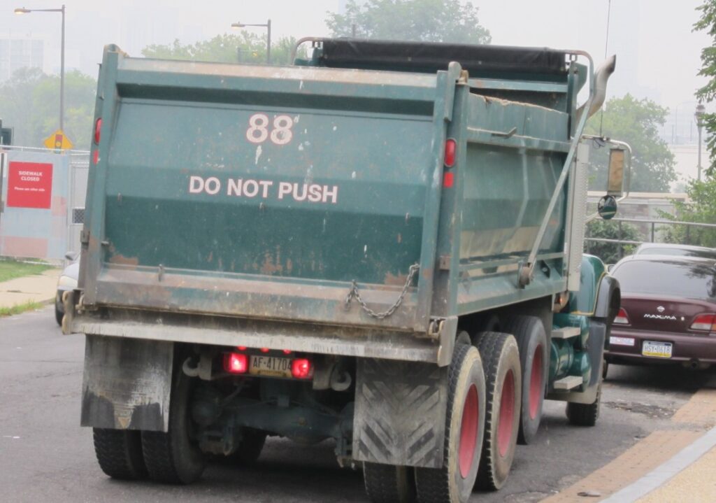 What Does Do Not Push Mean On A Dump Truck