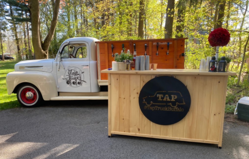 What Should You Consider When Choosing a Mobile Beer Service