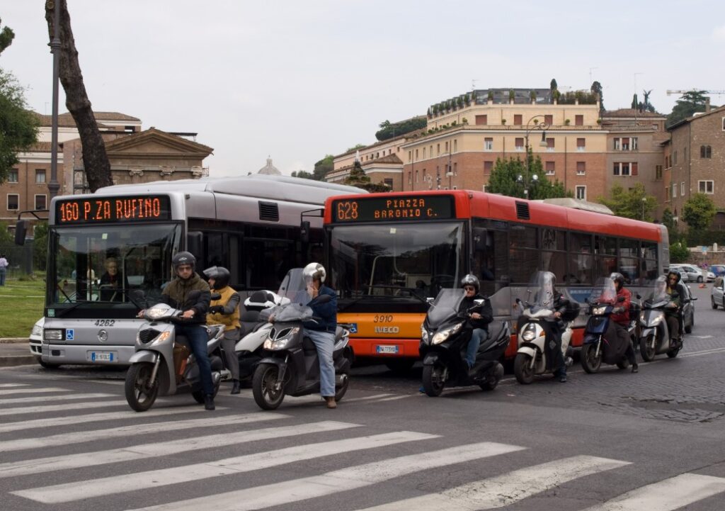 Can You Pay On Italian Bus