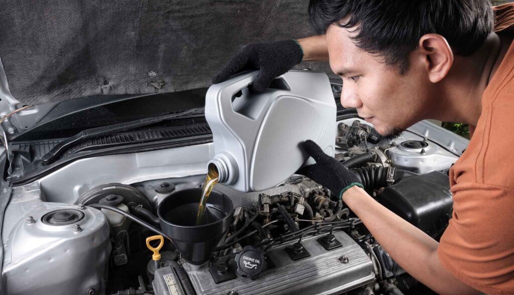 What Are the Challenges in Maintaining Oil and Lubrication in Commercial Vehicles