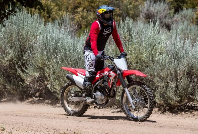 Are All Dirt Bikes Manual? All You Need To Know