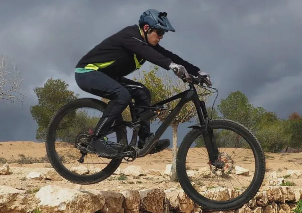 Do Bike Tires Protect You From Lightning