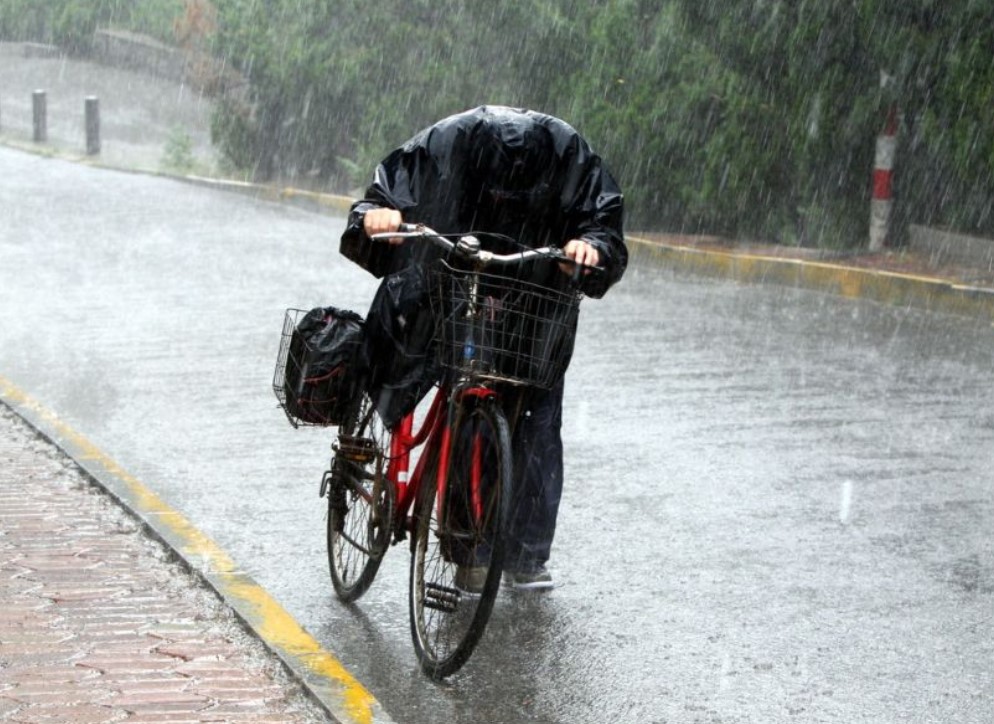 Is It Safe To Ride A Bike During Lightning